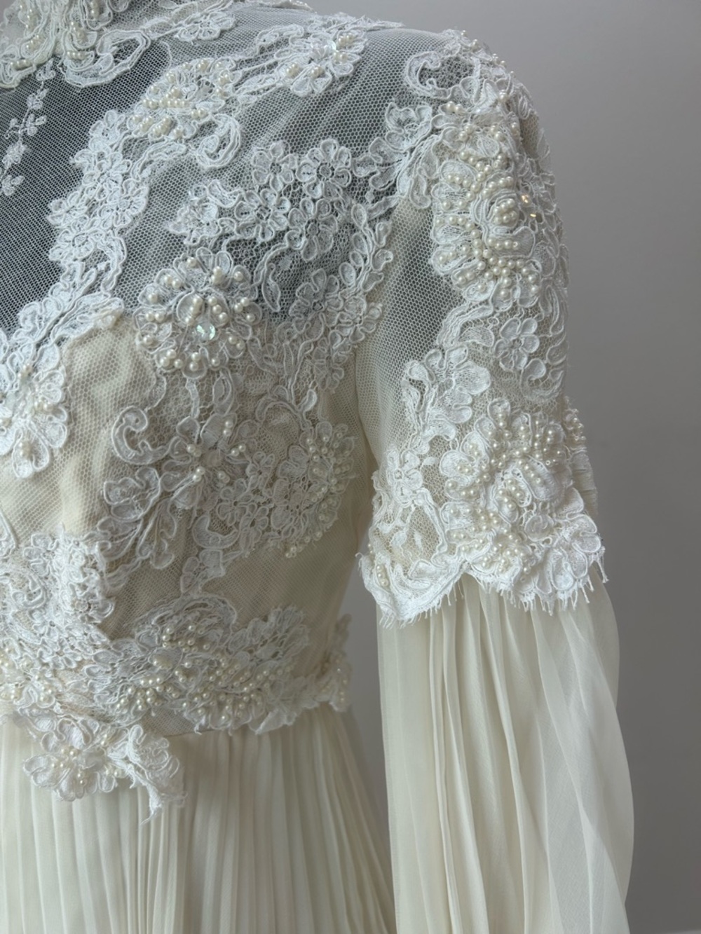 Wedding Dress Vintage Ivory Lace & Pleated Long-Sleeve Dress - Picture 7 of 12
